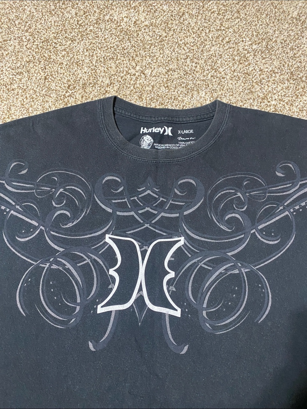 Hurley shirt - Picture 2 of 4